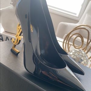 Saint Laurent Patent Leather Opyum pump